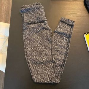 Women’s Lululemon leggings. 25” inseam